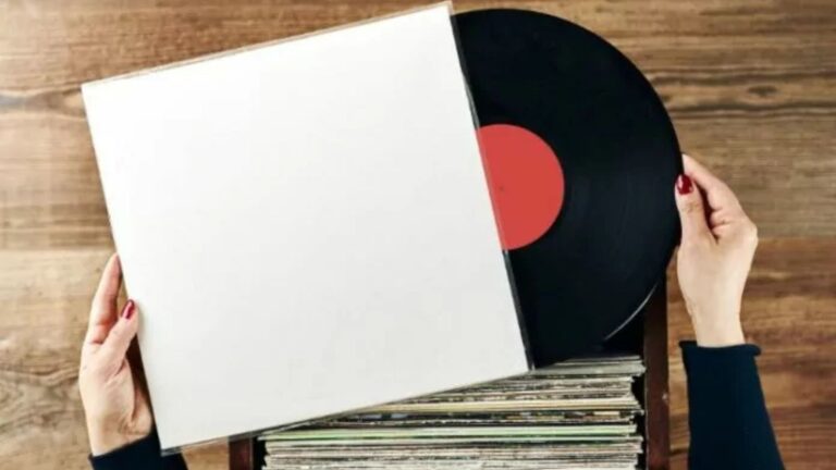 How to Analyze an Album: A Beginner’s Guide